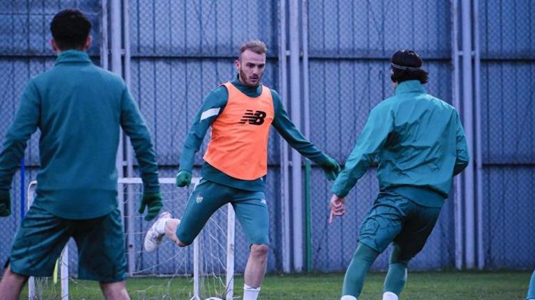 Bursasporda Sertaç Çam kararı Transfer gerçeği ortaya çıktı