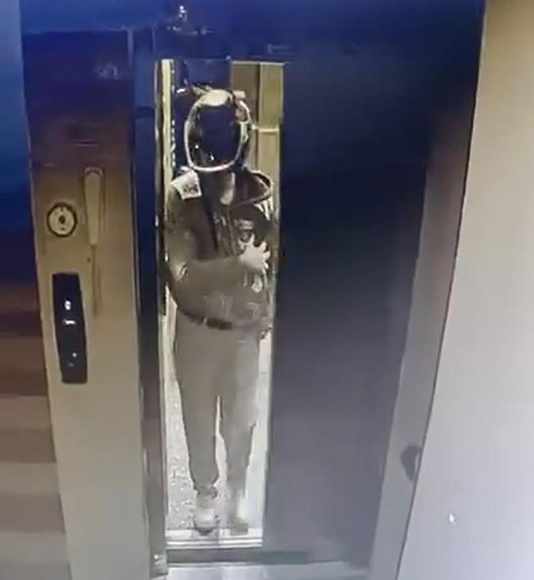 Adana’da kaskla apartmana giren şüpheli idrarını yapıp, damdaki kuşları çaldı; o anlar kamerada