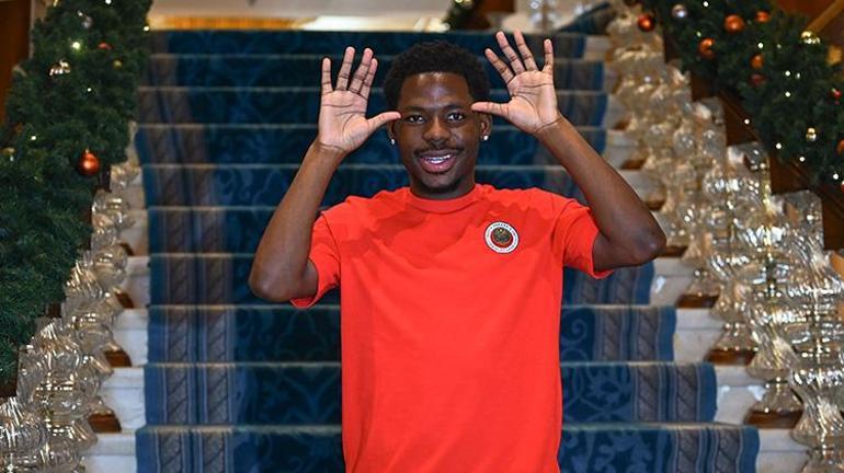 Gençlerbirliğinin Nijeryalı oyuncusu Tom Dele-Bashiru, iddialı konuştu: Sezonu ilk 6 arasında bitirmek istiyoruz