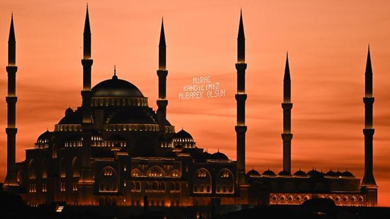 Yarın kandil mi 15 Ocak 2026 Perşembe gecesi ne kandili Kandil ne zaman, hangi gün ve ayın kaçında