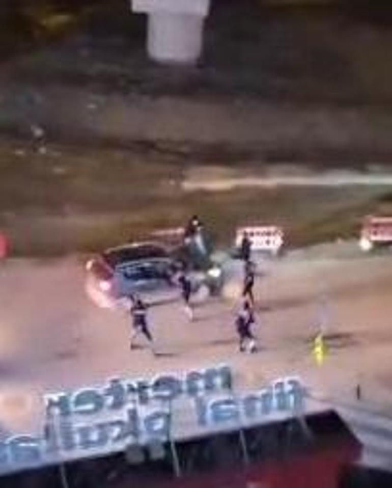 Dur ihtarına uymadı, polis aracın lastiklerine ateş etti