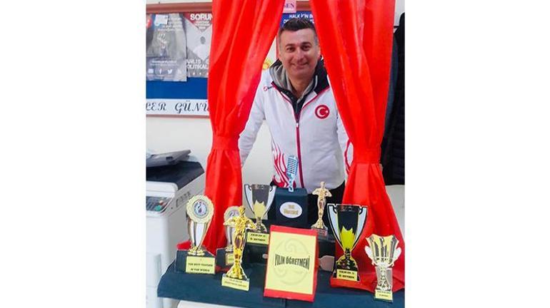 Öğretmene öyle bir tuzak kuruldu ki hayatı alt üst oldu Hapis yattı, öğretmenlikten atıldı, ailesi dağıldı