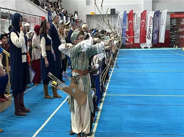 Geleneksel Türk Okçuluğu şöleni Kütahya’da başladı