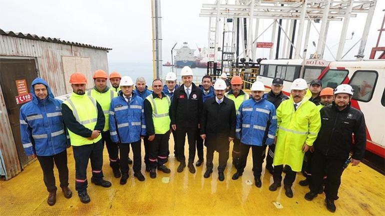 Bakan Bayraktar Hatay’da açıkladı: İki yeni FSRU tesisi geliyor