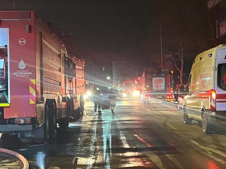 İstanbul Avcılarda hareketli gece: Teksti deposu küle döndü
