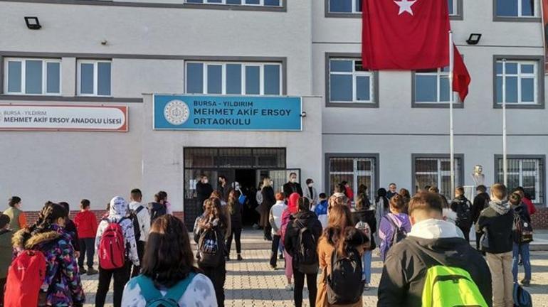 Bursada lise öğrencisi Rabia okulda kalp krizi geçirdi Kenti yasa boğan acı haber geldi