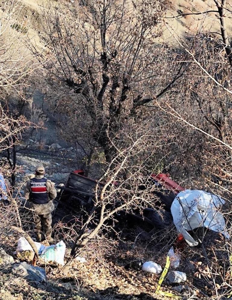 Elazığ’da patpat motoru uçurumu yuvarlandı: Ölü ve yaralılar var
