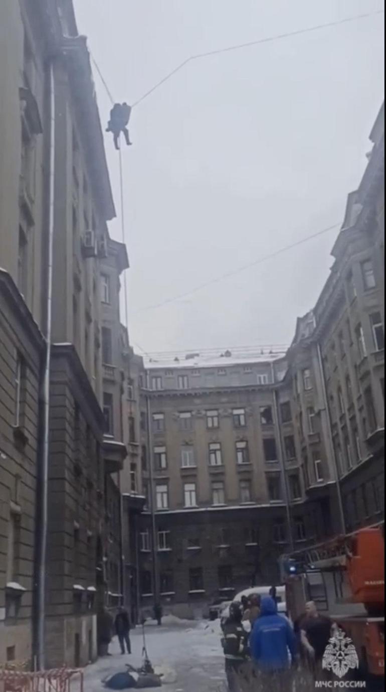 Rusyanın St. Petersburg kentinde mucize kurtuluş