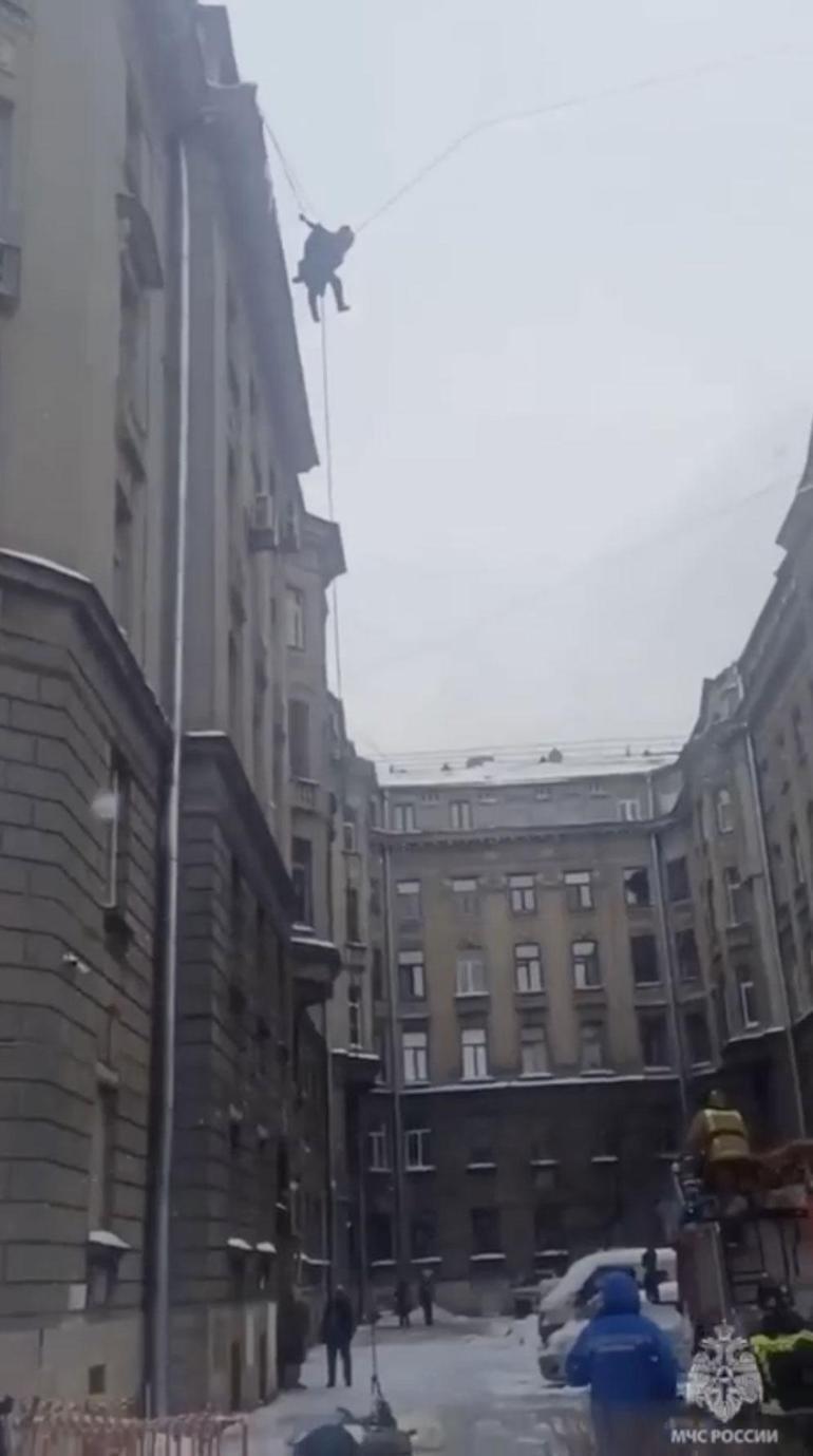 Rusyanın St. Petersburg kentinde mucize kurtuluş