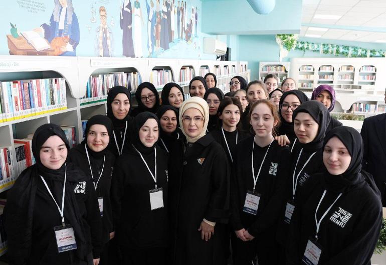 Emine Erdoğan: Kütüphane okulların kalbidir, ruhudur, can damarıdır