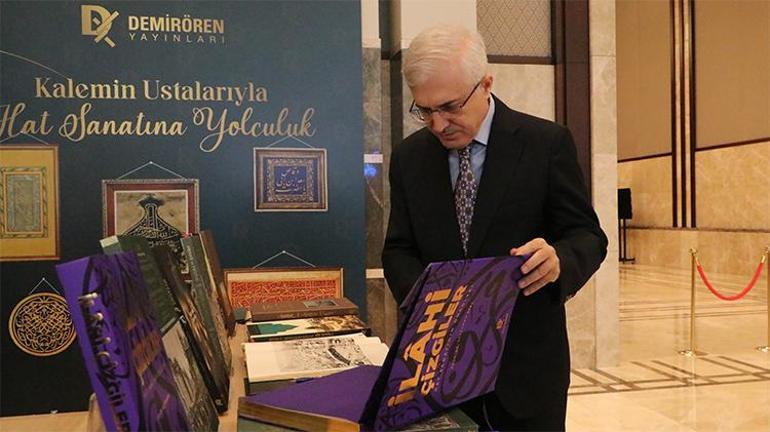 Demirören Yayınları, ‘Külliyede Ramazan’ etkinliklerinde stantta ziyaretçilerini ağırlamaya devam ediyor