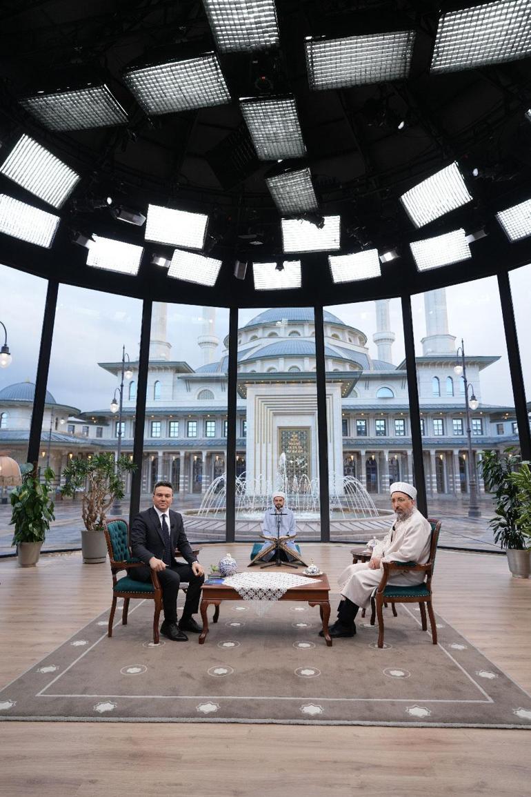 Diyanet İşleri Başkanı Safi Arpaguş ‘Bir Ramazan Akşamı’nda soruları cevapladı