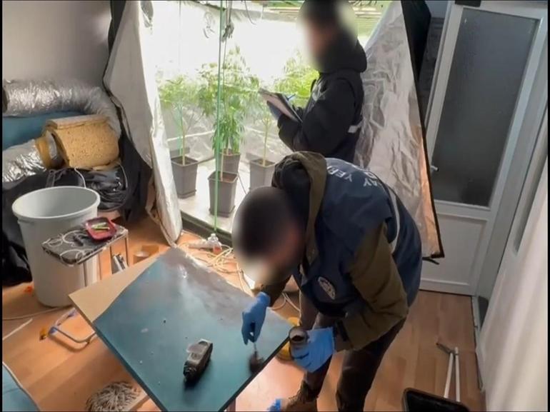 İstanbulda nokta atışı operasyon İmalathaneye şok baskın yapıldı
