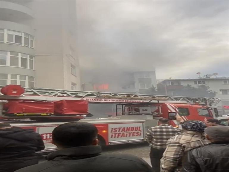 İstanbulda alevler geceyi sardı 4 kişi mahsur kaldı