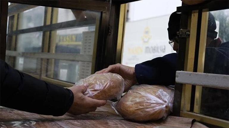 Manisa Turgutluda Ramazan mesaisi: Tezgaha çıktığı an tükeniyor Yurt dışından bile istiyorlar