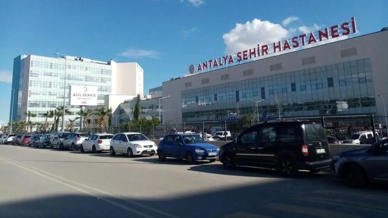 Antalya Şehir Hastanesi’nde özel refakatçi dönemi Günlüğü 4 bin TL