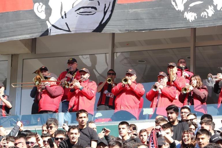 Eskişehirspor 7 gol ile yenip İspanyaya selam gönderdi