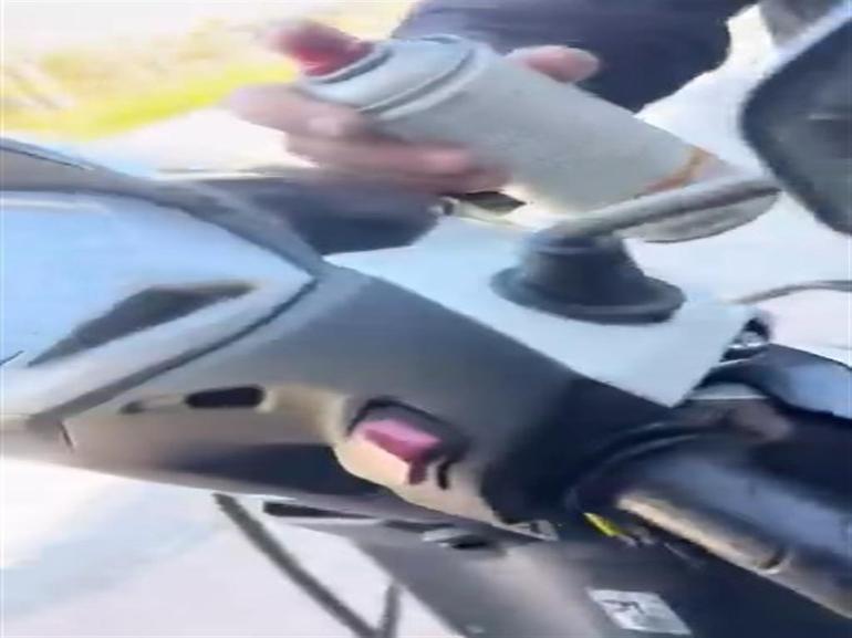 Trafikte birbirlerine girdiler Avcılarda cadde karıştı