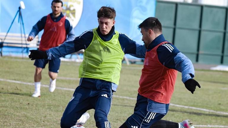 Erzurumsporda 3 isim hesapları bozdu Esenler Erokspor maçı öncesi kriz