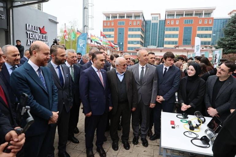 Bakan Kacır: İmkan verildiğinde bu milletin evlatları en iyisini yapar