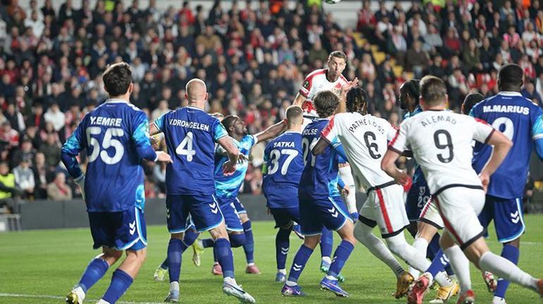 Samsunspor tarihe geçti 26 yıl sonra İspanyada bir ilki başardı