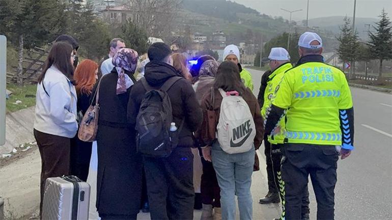 Samsunda tur minibüsü kaza yaptı Yaralılar var