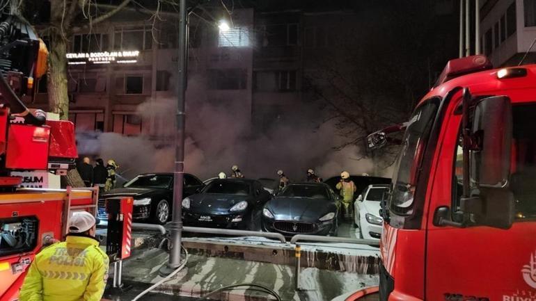 Beşiktaşta korkunç gece: Milyonlar değerine araçlar kül oldu