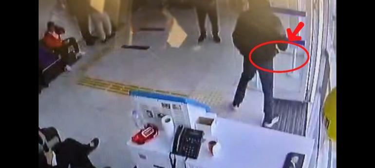 Mersin’de banka şubesine maskeli ve satırlı gasp girişimi