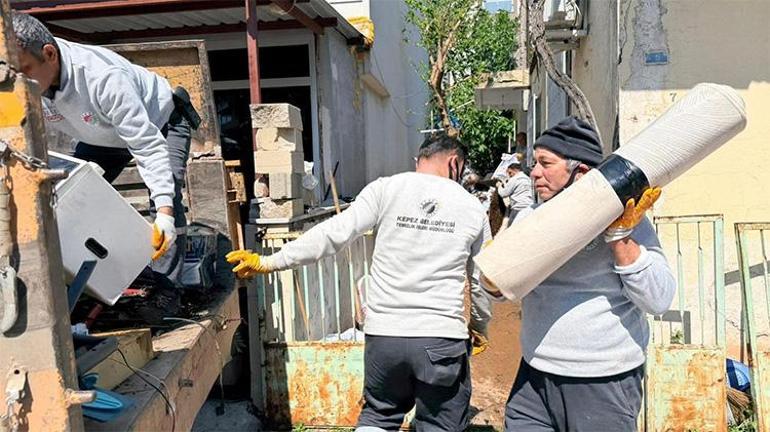 Bir evden bir mahalle çöp çıktı Belediye boşaltıyor, o dolduruyor: Tam 20 kamyon...