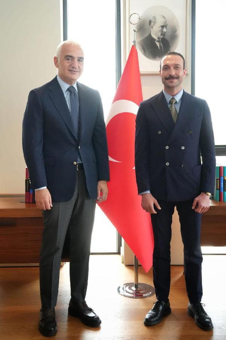 Bakan Ersoy, Eşref Rüyanın Kadir Babası Görkem Sevindik ile buluştu: Filistin halkının onurunu savunmaya devam edeceğiz
