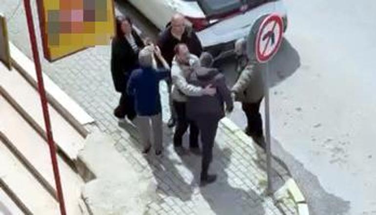 Avcılarda mahallelinin dahil olduğu trafik kavgası büyüdü