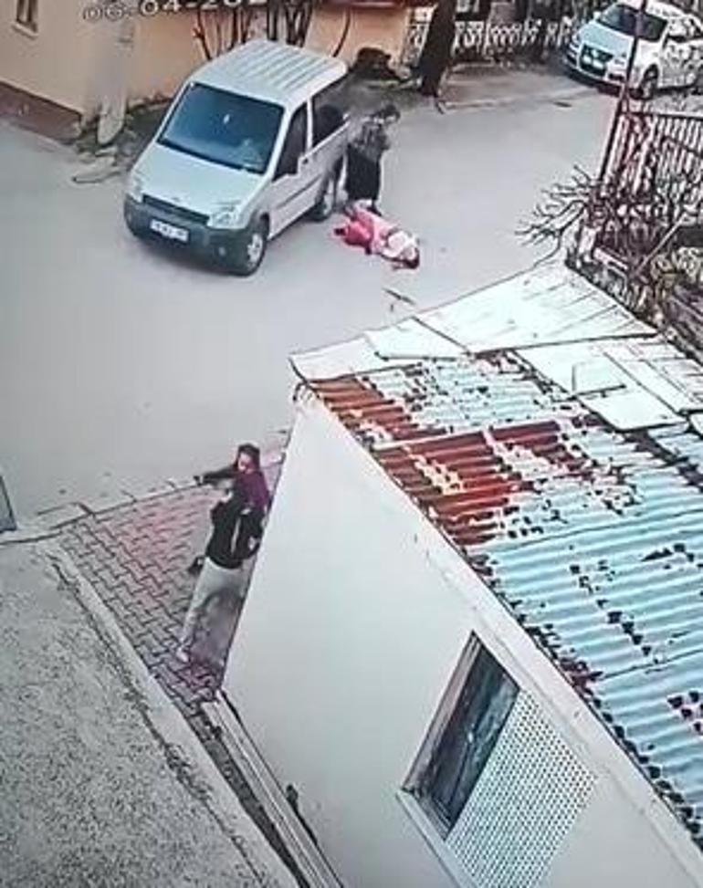 Boluda tartıştığı eşine aracıyla çarpıp ayaklarını ezdi; o anlar kamerada