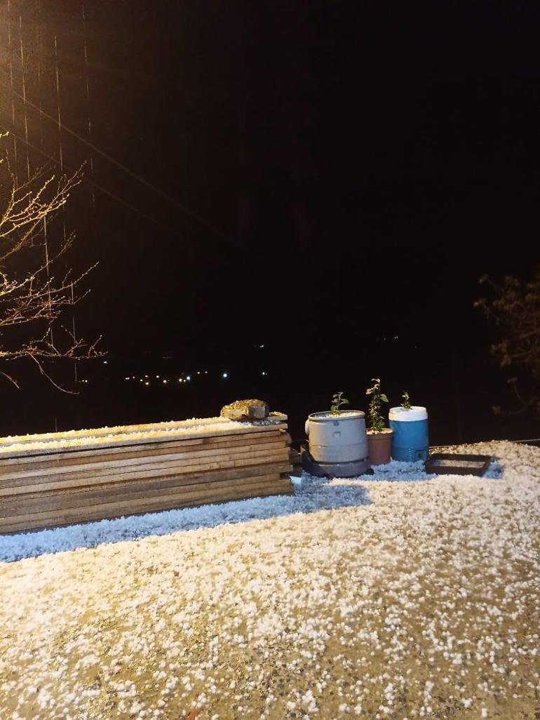 Elazığ’da dolu yağışı etkili oldu, tarım arazileri zarar gördü