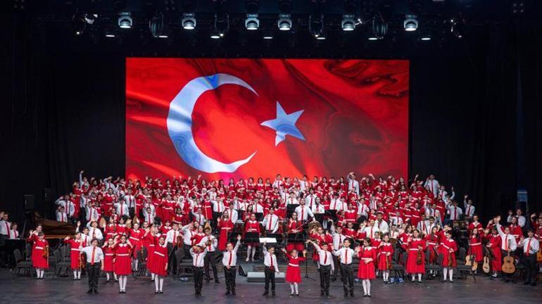 Türkiye Yüzyılının ilk orkestrası yeniden sahnede
