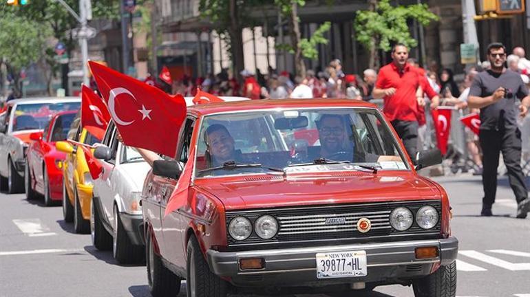 New Yorkta 43. Türk Günü Yürüyüşü coşkuyla kutlandı
