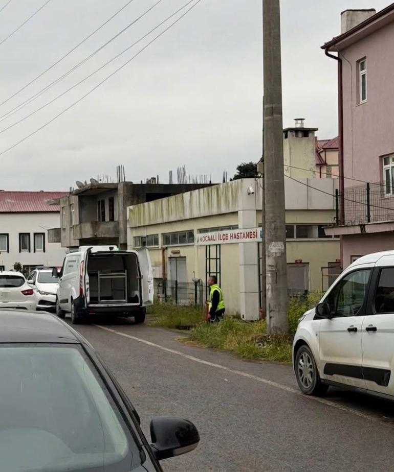 Önce karısının boğazını kesti: Sokak ortasında kendini de öldürdü 13 yaşında çocuk ihbar etti