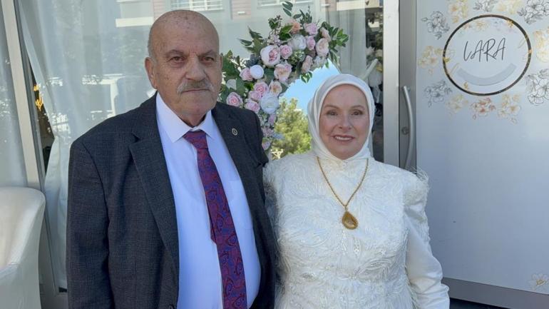 52 yıl sonra hayallerine kavuştular Kaçarak evlenen çift düğün yaptı