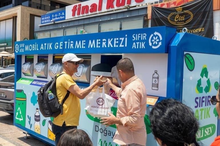 Mersinde hizmete başladı: Mezitlide vatandaşlar merakla o noktaya akın etti
