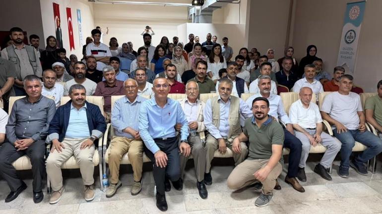 Şanlıurfa Siverekte 37 yıllık eğitim çınarına veda