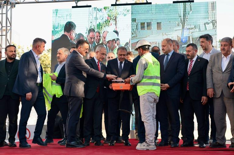 Mehmet Kasım Gülpınardan Cumhurbaşkanı Erdoğana destek mesajı: Her zaman yanında olacağız