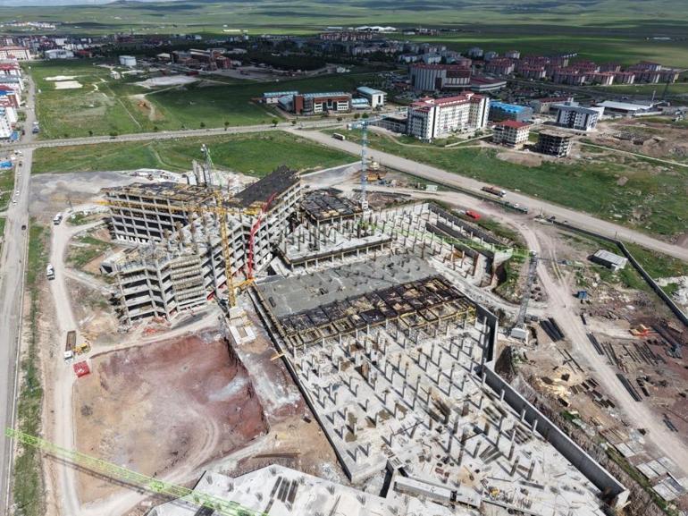 Karsa dev hastane Hızla yükseliyor