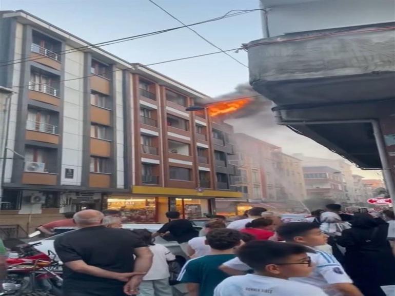 Esenlerde 4 katı binada korkutan yangın: İtfaiye güçlükle müdahale etti