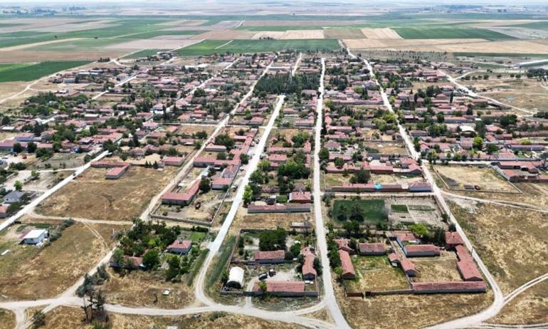 Eskişehirin cetvelle çizilmiş köyü: 113 yıl önce kuruldu