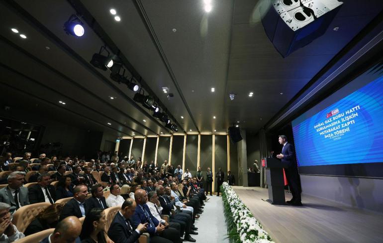 Kıbrıs’a doğal gaz çıkarması Bakan Bayraktar: Getireceğimiz doğal gaz ile KKTC bir elektrik bolluğuna kavuşacak