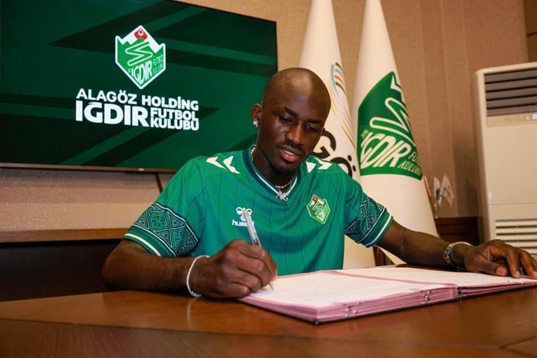 Amedsporun eski yıldızı Iğdır FKya transfer oldu