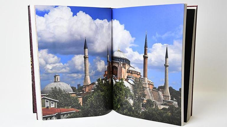 Kutlu fethin zafer nişanesi Fethin Mührü: Ayasofya-i Kebîr Câmi-i Şerîfi okurlarla buluştu