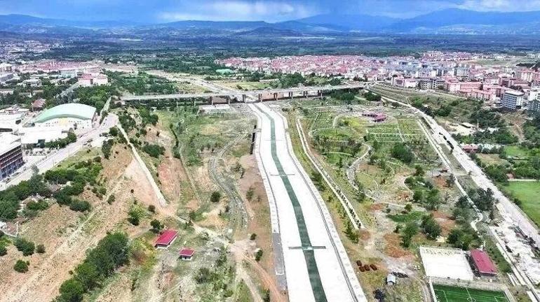 Diyarbakırın rakibiydi, şimdi çöle döndü: Bingölün kalbine beton saplandı