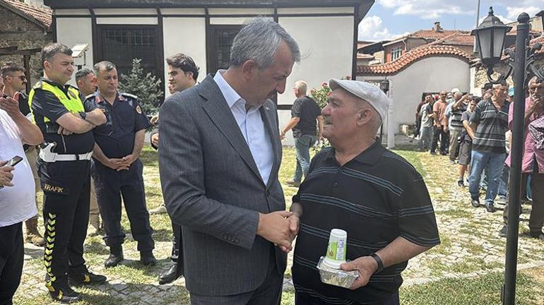 Edirne’de her Cuma Namazı Sonrası kuruluyor Hayırseverlerin katkısıyla dayanışma ruhu yaşatılışıyor