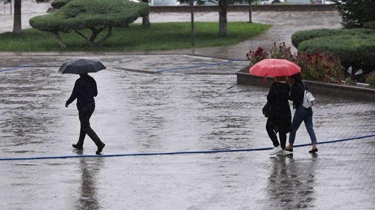 Meteoroloji tek tek uyardı O bölgelerde yaşayanlar dikkat: Sağanak ve kuvvetli rüzgar geliyor