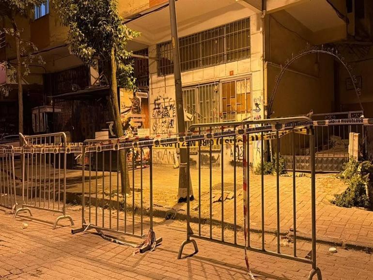 Güngörende balkon çöktü: 5 katlı bina acil tahliye edildi